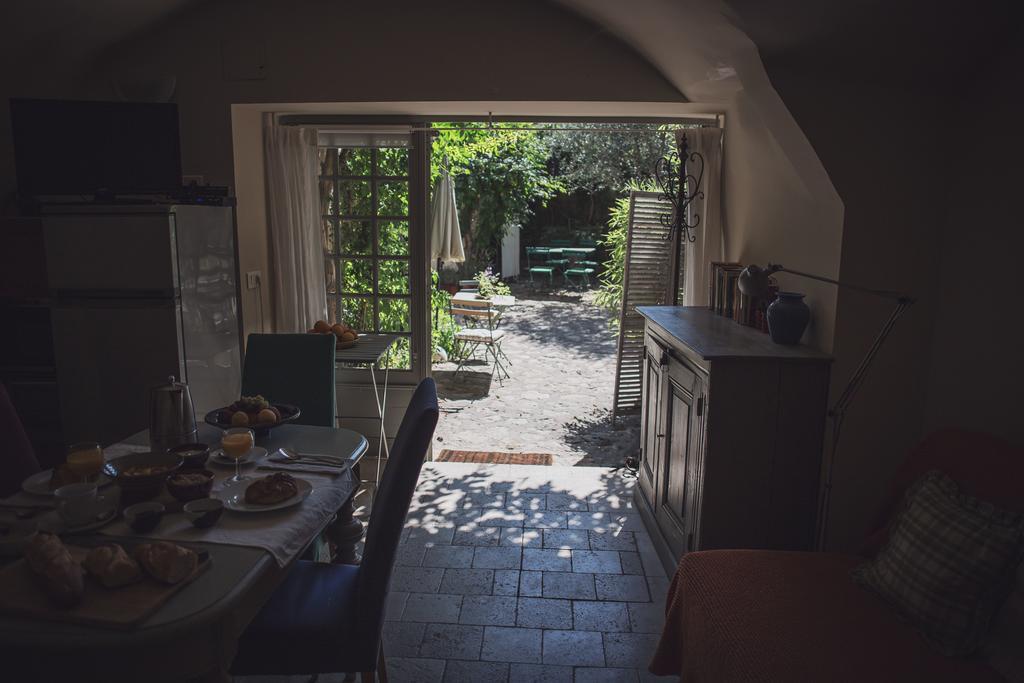 Ancienne Maison Des Gardes Lourmarin Buitenkant foto