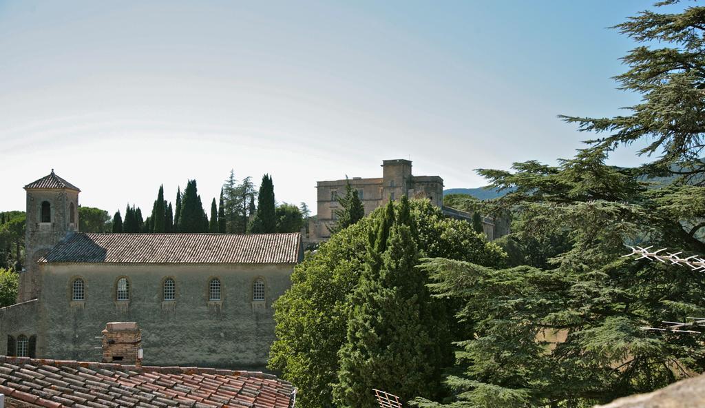 Ancienne Maison Des Gardes Lourmarin Buitenkant foto