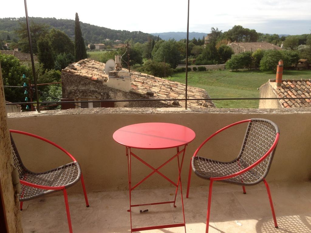 Ancienne Maison Des Gardes Lourmarin Buitenkant foto